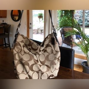 Coach cross body messenger bad, like new